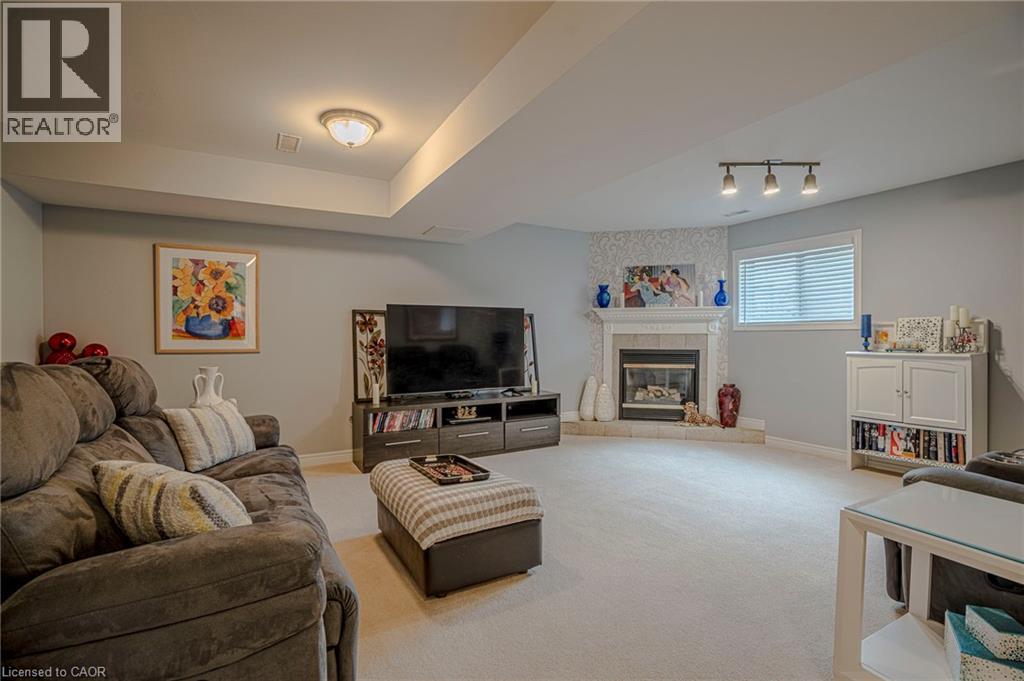 Photo 24 of 78 Philomena Drive, Hamilton ON