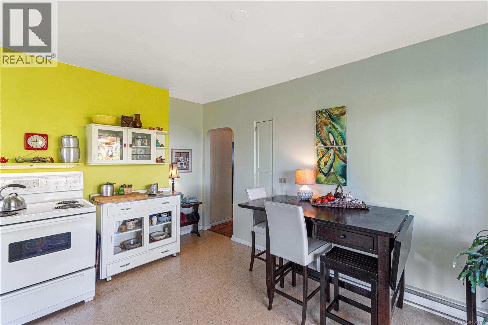 Photo 23 of 530 St Andrews St, Nanaimo BC