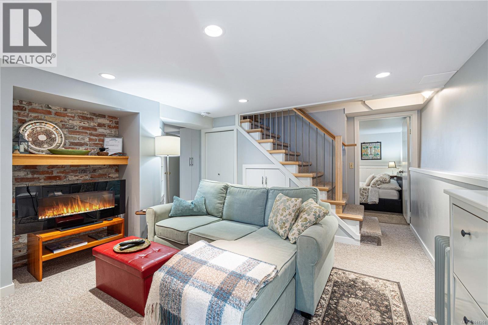 Photo 2 of 530 St Andrews St, Nanaimo BC