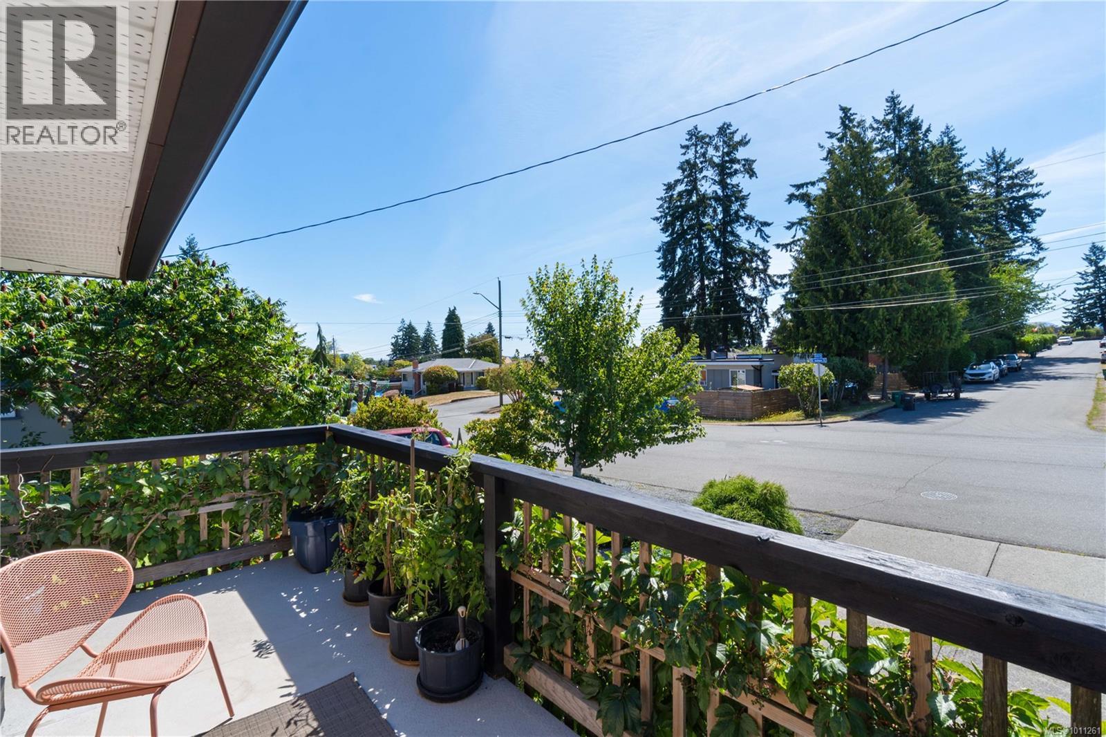 Photo 1 of 530 St Andrews St, Nanaimo BC