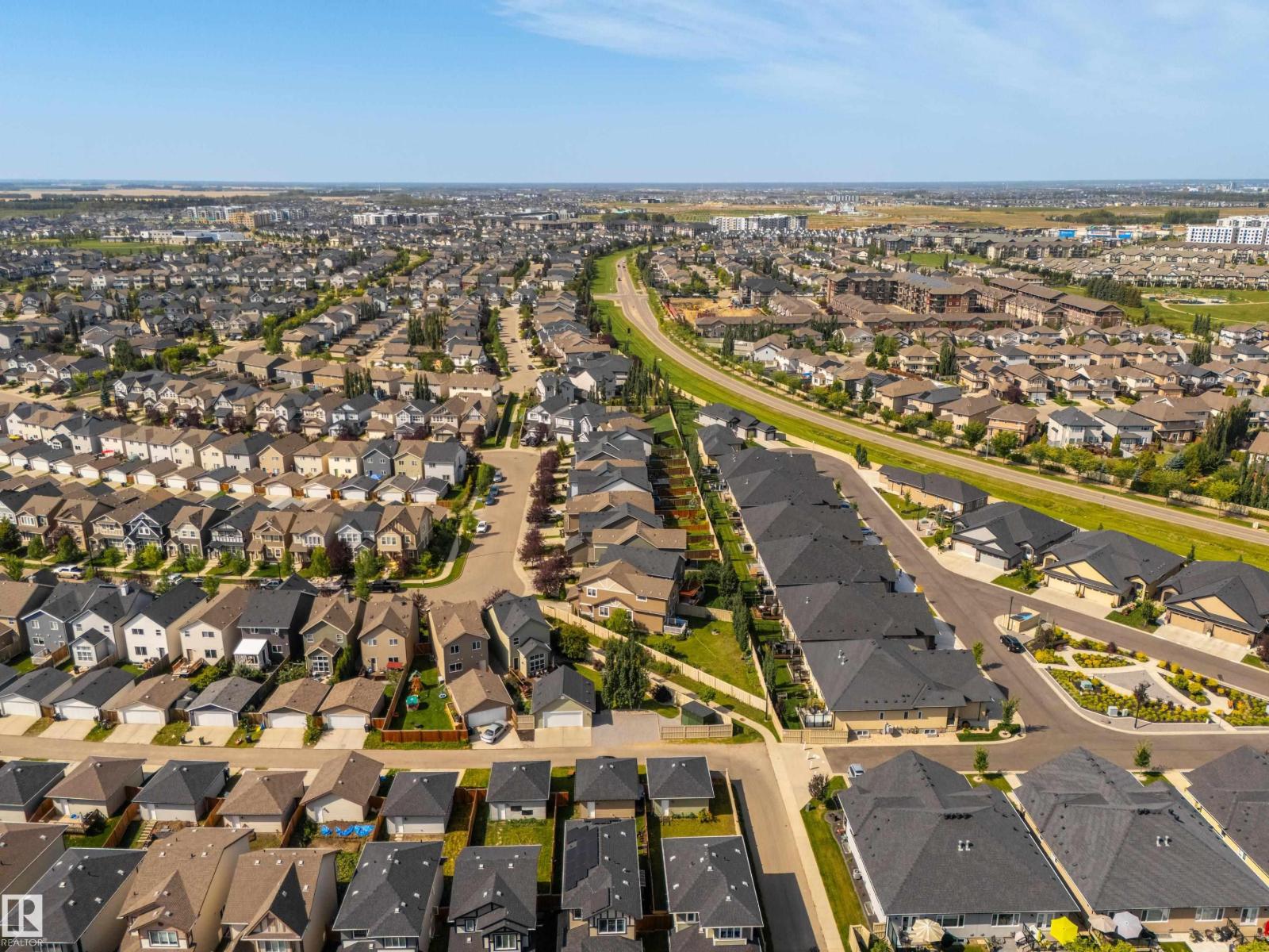 Photo 6 of 3053 Arthurs Cr Sw, Edmonton AB