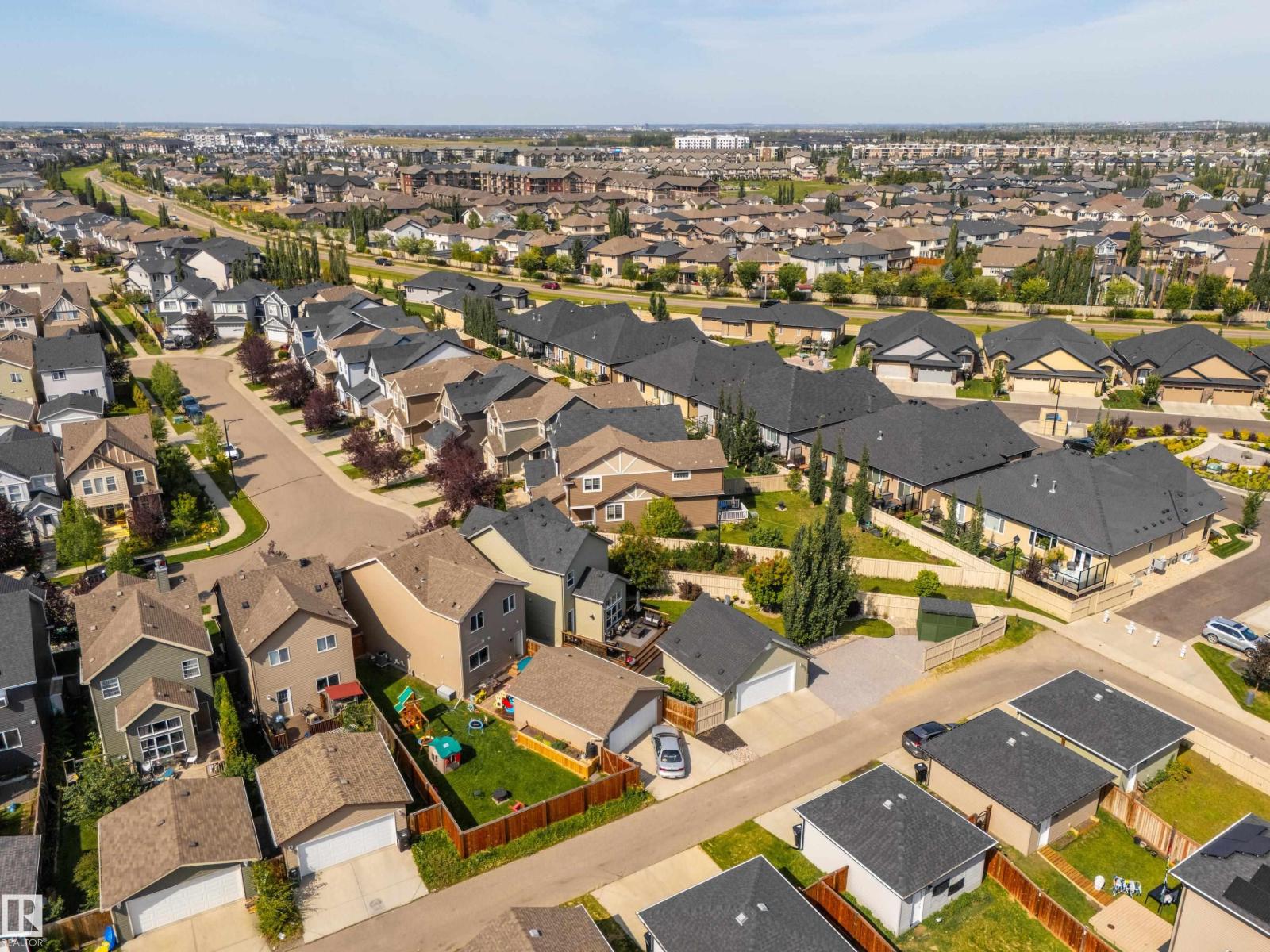 Photo 8 of 3053 Arthurs Cr Sw, Edmonton AB