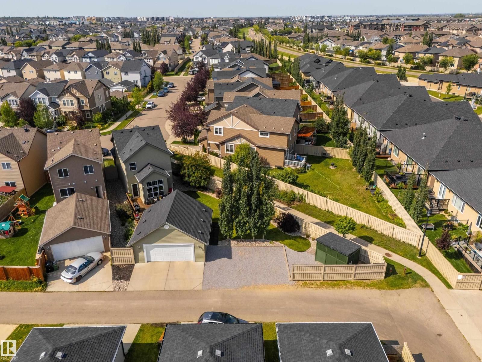 Photo 14 of 3053 Arthurs Cr Sw, Edmonton AB