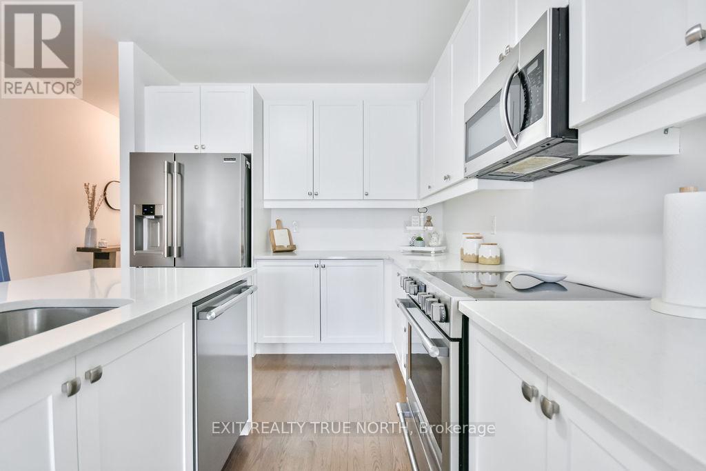 Photo 12 of 592 Bayport Boulevard, Midland ON