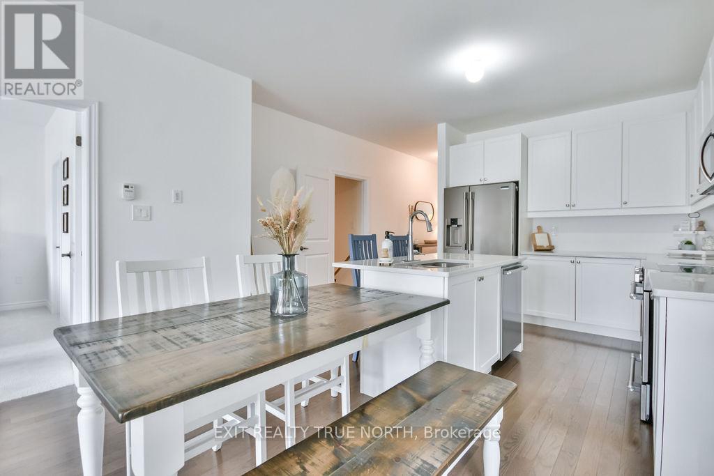 Photo 13 of 592 Bayport Boulevard, Midland ON