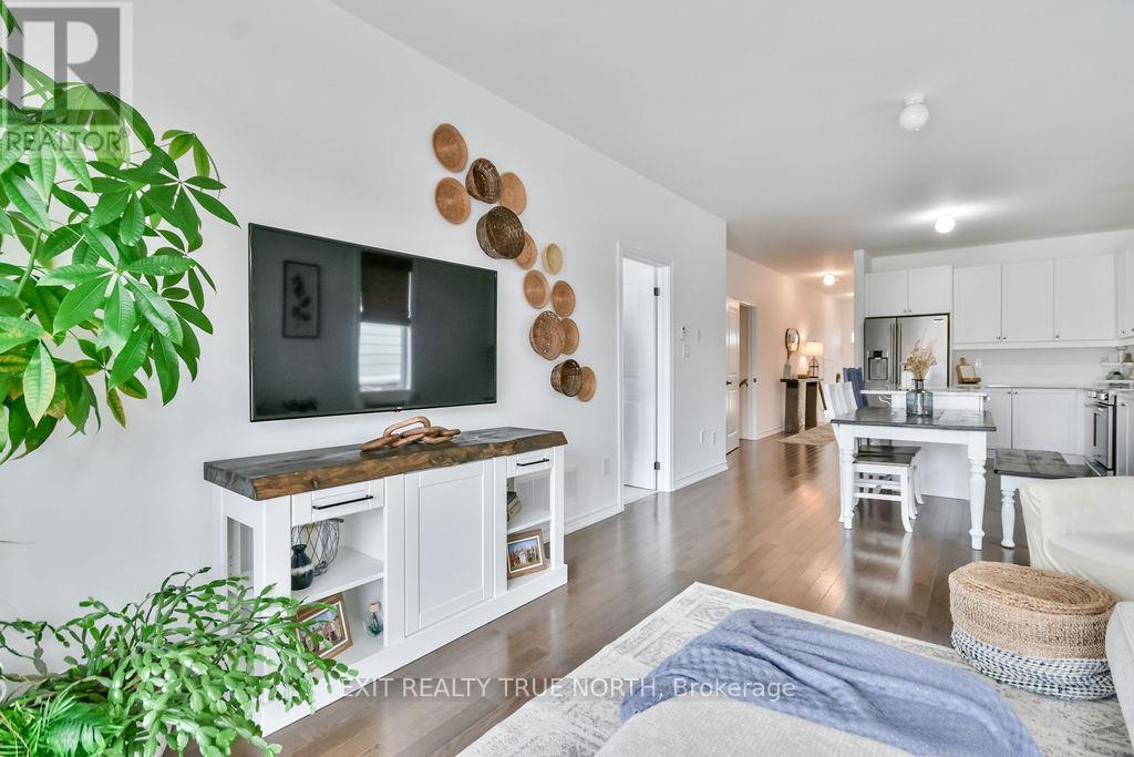 Photo 16 of 592 Bayport Boulevard, Midland ON