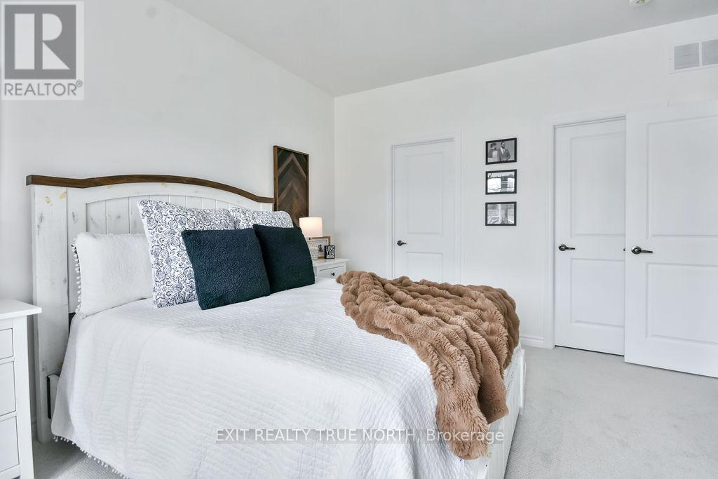 Photo 19 of 592 Bayport Boulevard, Midland ON