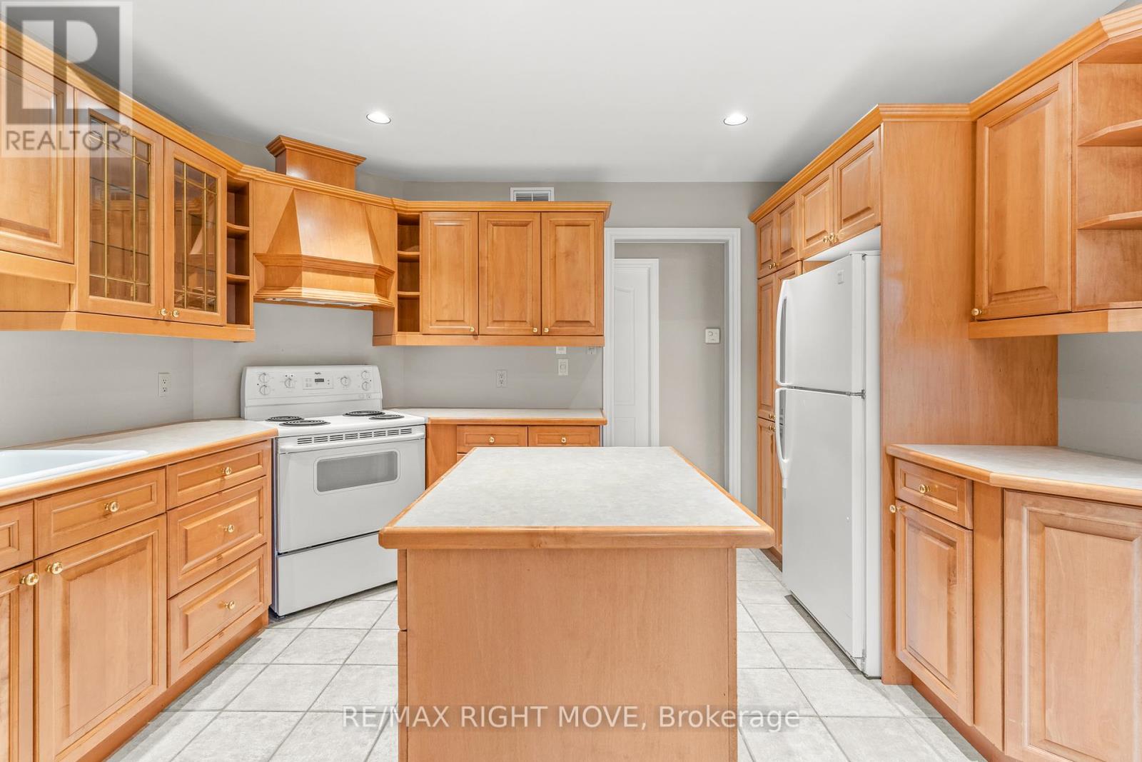 Photo 24 of 3 Thicketwood Place E, Ramara ON