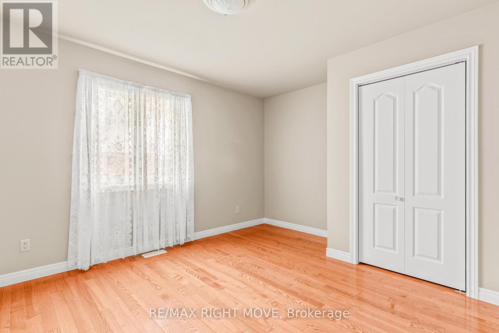 Photo 48 of 3 Thicketwood Place E, Ramara ON