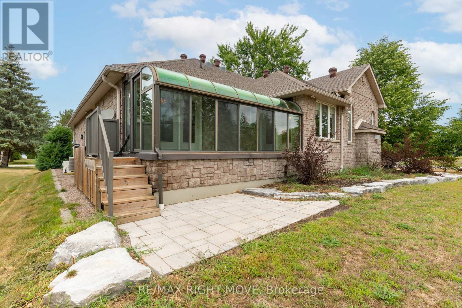 Photo 14 of 3 Thicketwood Place E, Ramara ON