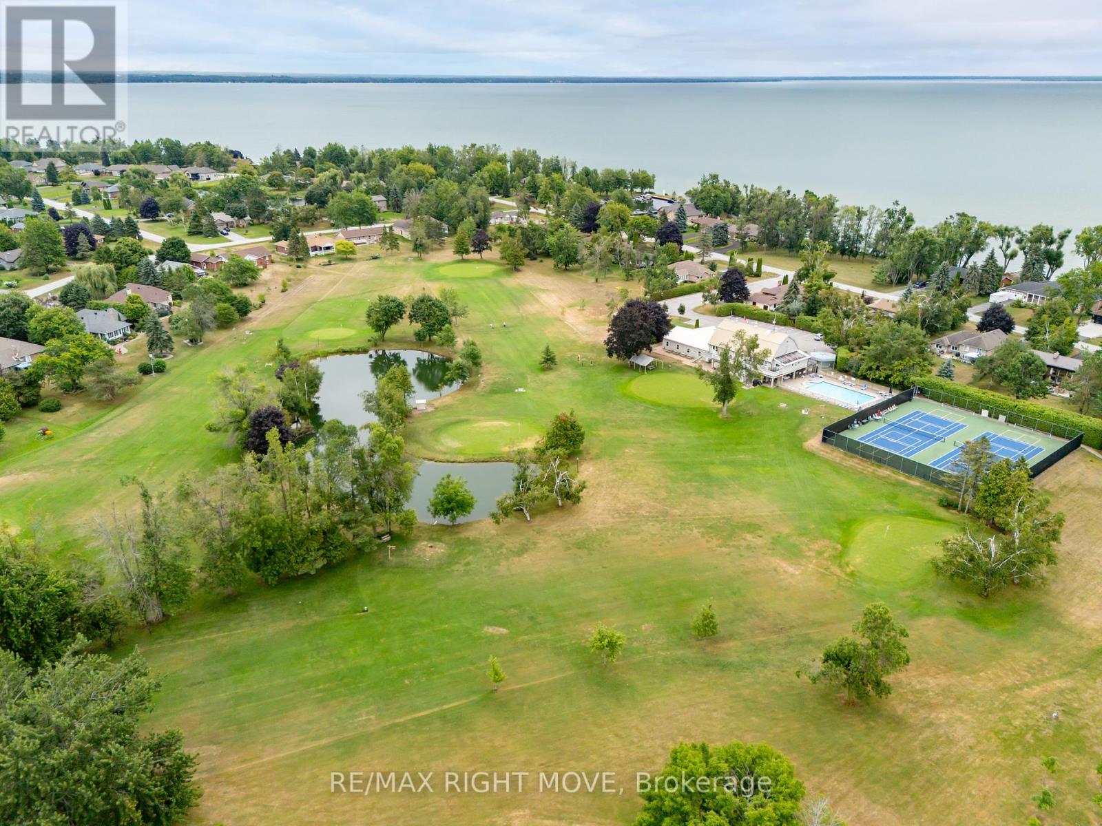 Photo 11 of 3 Thicketwood Place E, Ramara ON