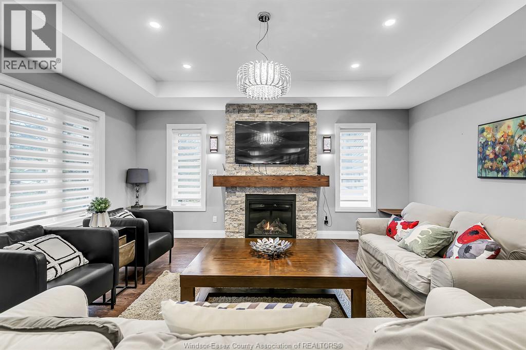 Photo 42 of 353 Bouffard Road, Lasalle ON