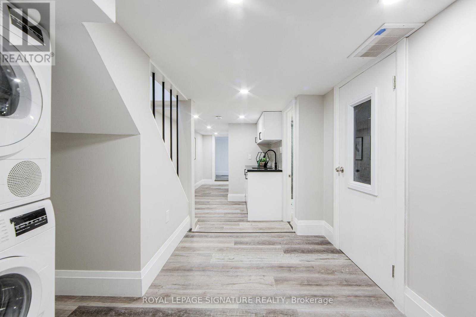 Photo 9 of 19 Schell Avenue, Toronto ON