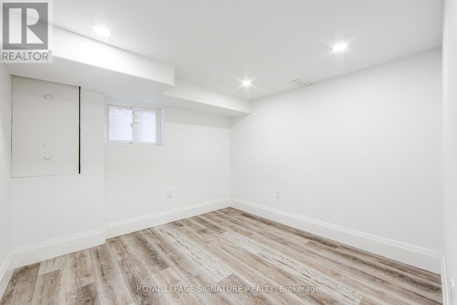 Photo 17 of 19 Schell Avenue, Toronto ON