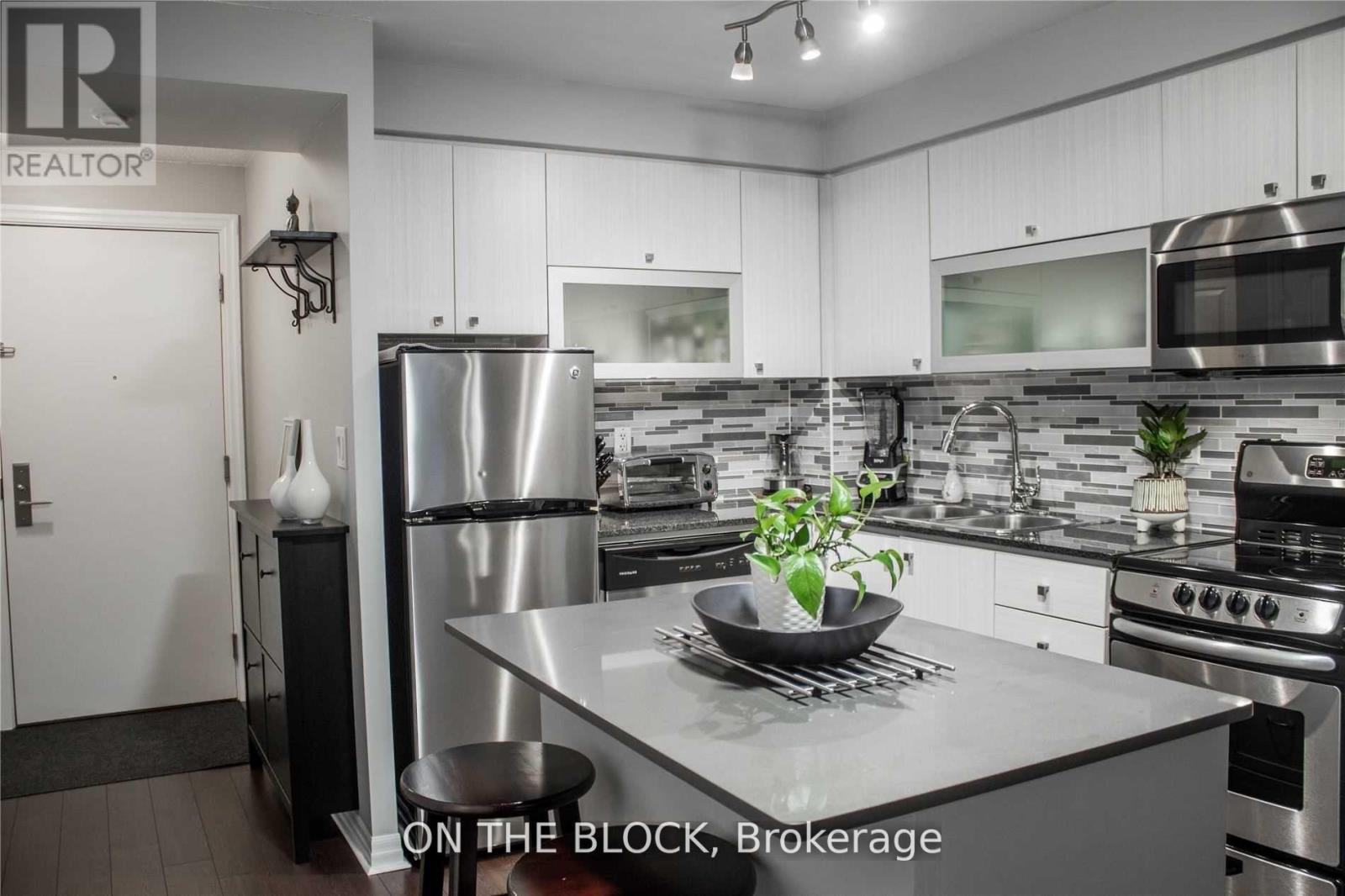 Photo 12 of 2306 2015 Sheppard Avenue E, Toronto ON