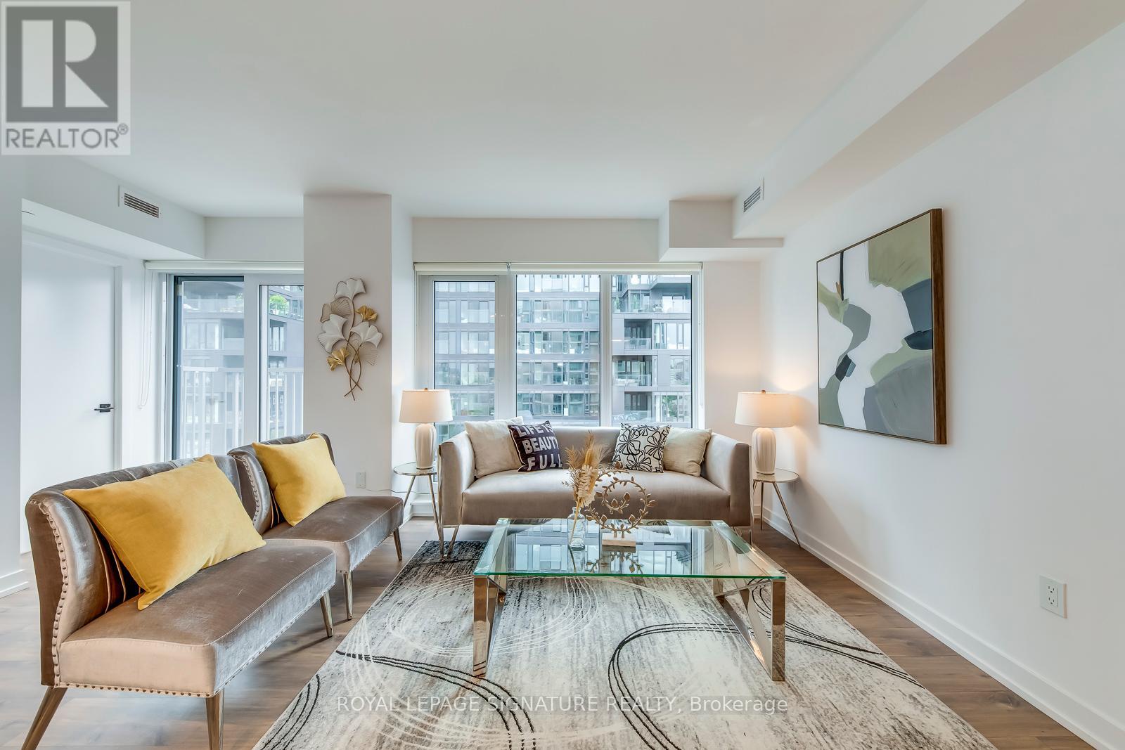 Photo 12 of 1003 2 Augusta Avenue, Toronto ON