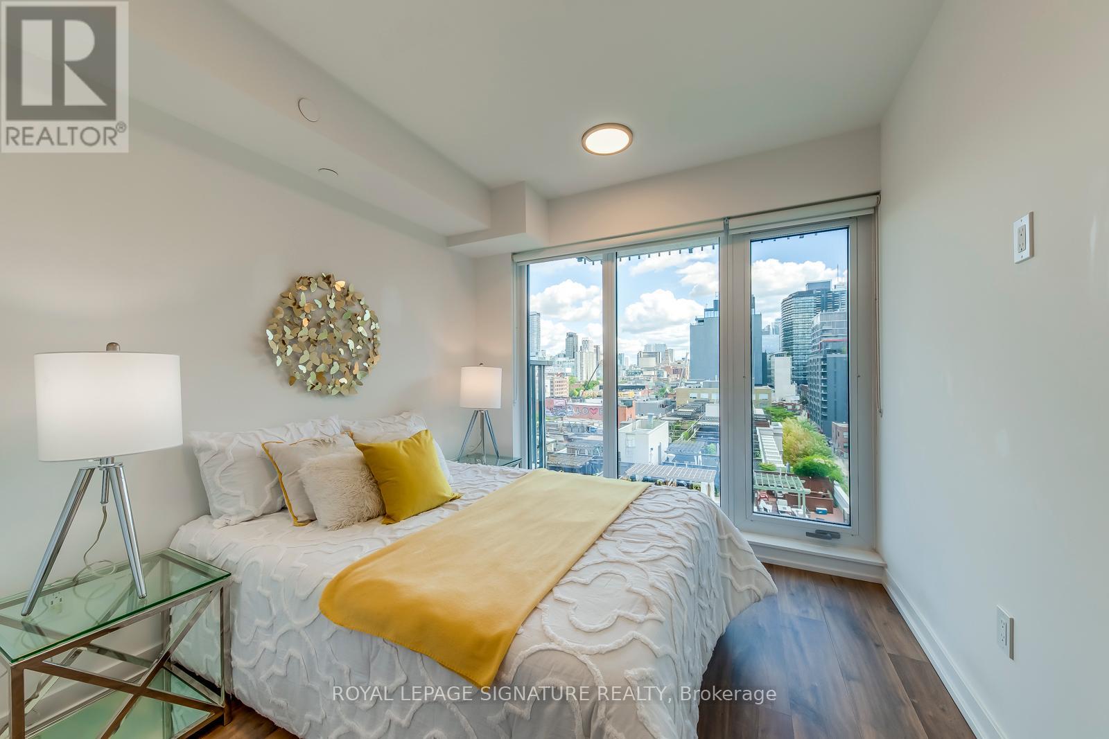 Photo 24 of 1003 2 Augusta Avenue, Toronto ON