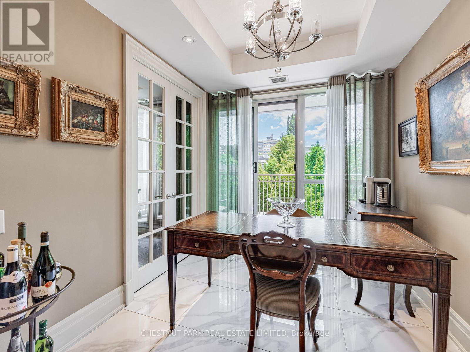 Photo 16 of 308 155 St Clair Avenue W, Toronto ON