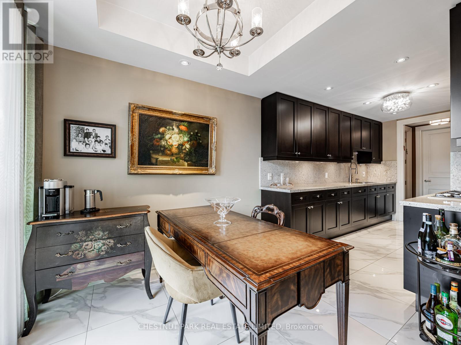 Photo 9 of 308 155 St Clair Avenue W, Toronto ON