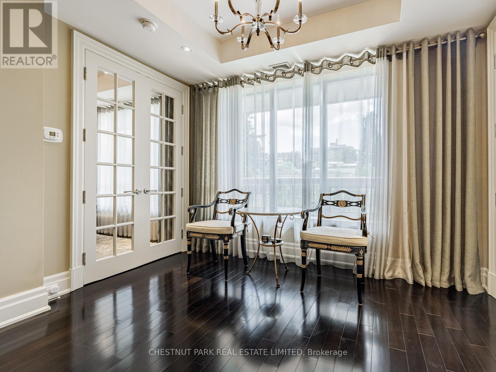 Photo 17 of 308 155 St Clair Avenue W, Toronto ON