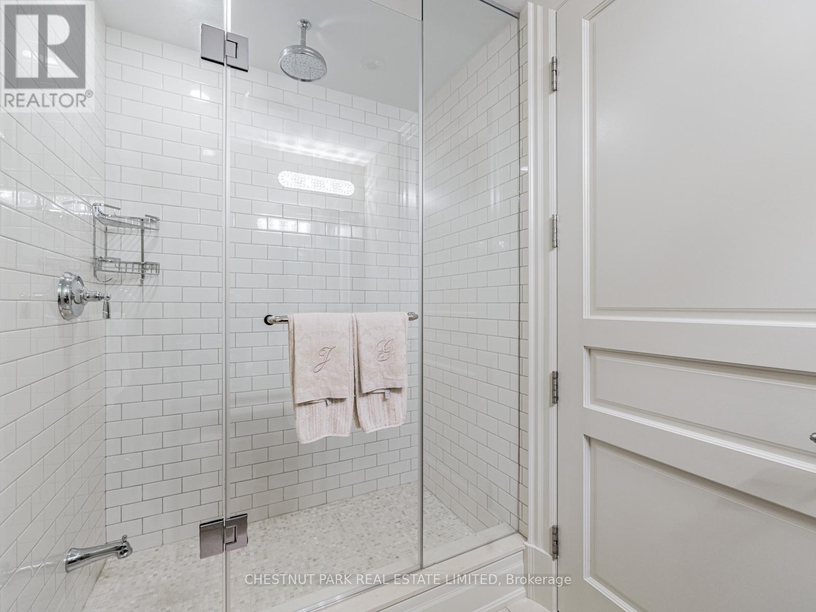 Photo 18 of 308 155 St Clair Avenue W, Toronto ON