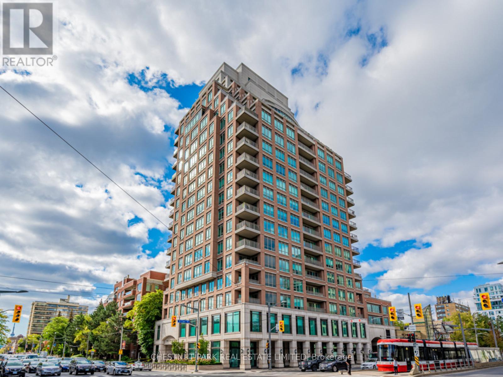 Photo 27 of 308 155 St Clair Avenue W, Toronto ON