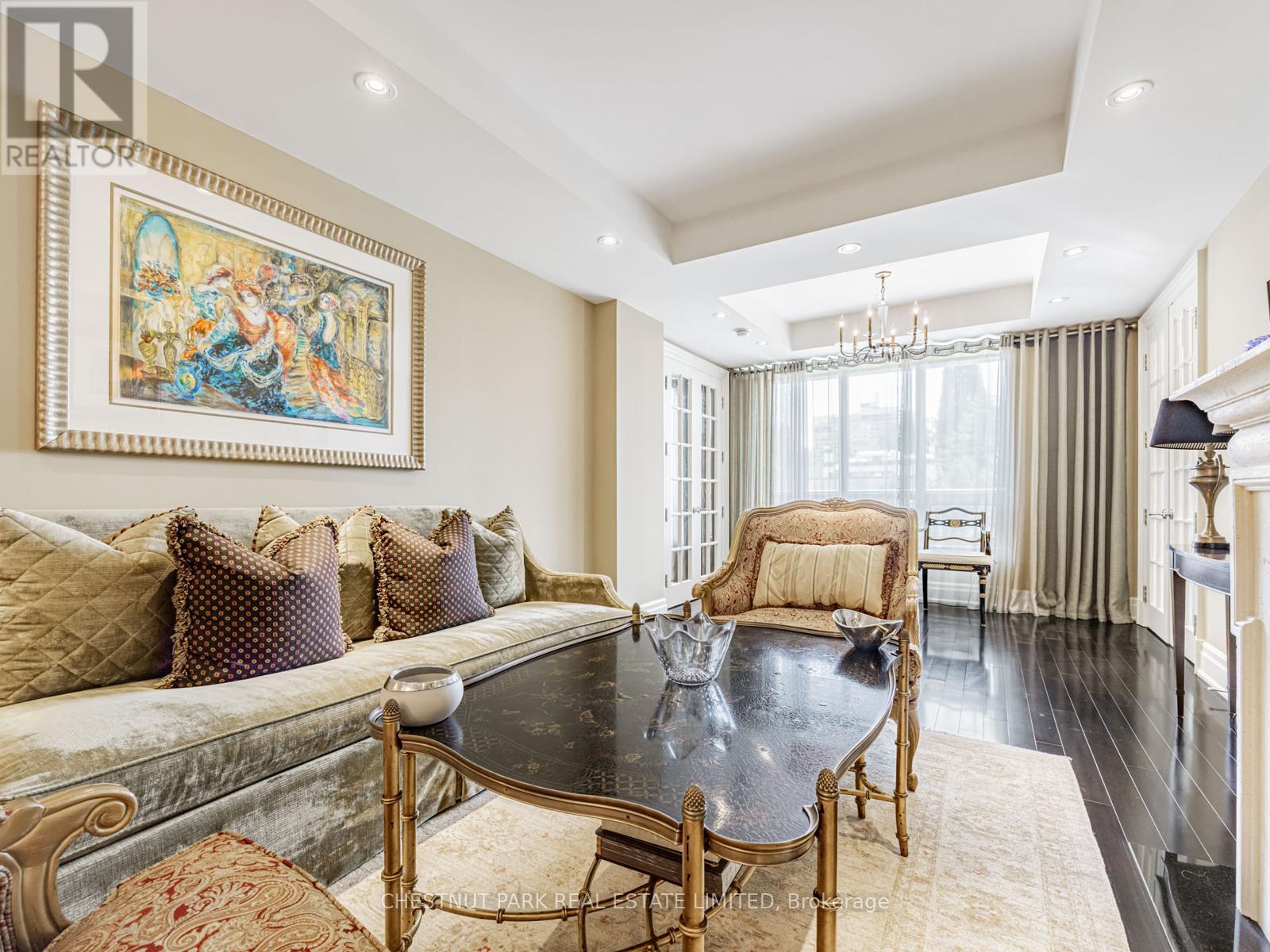 Photo 10 of 308 155 St Clair Avenue W, Toronto ON