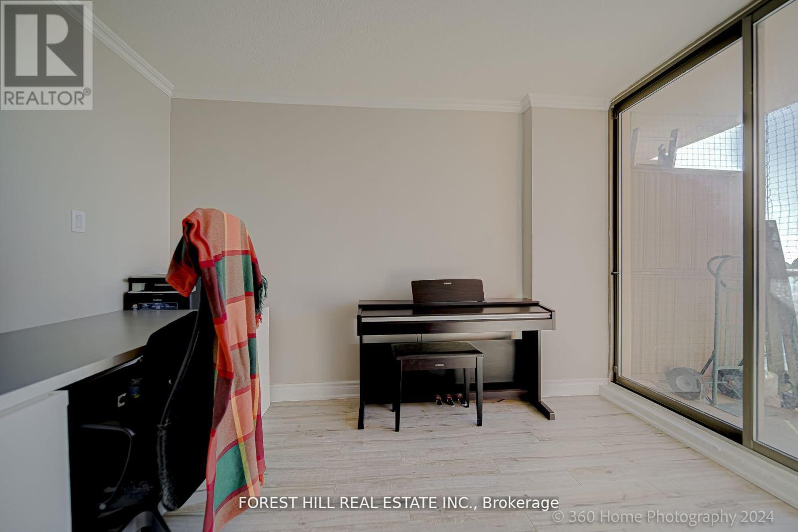 Photo 7 of 803 5949 Yonge Street, Toronto ON
