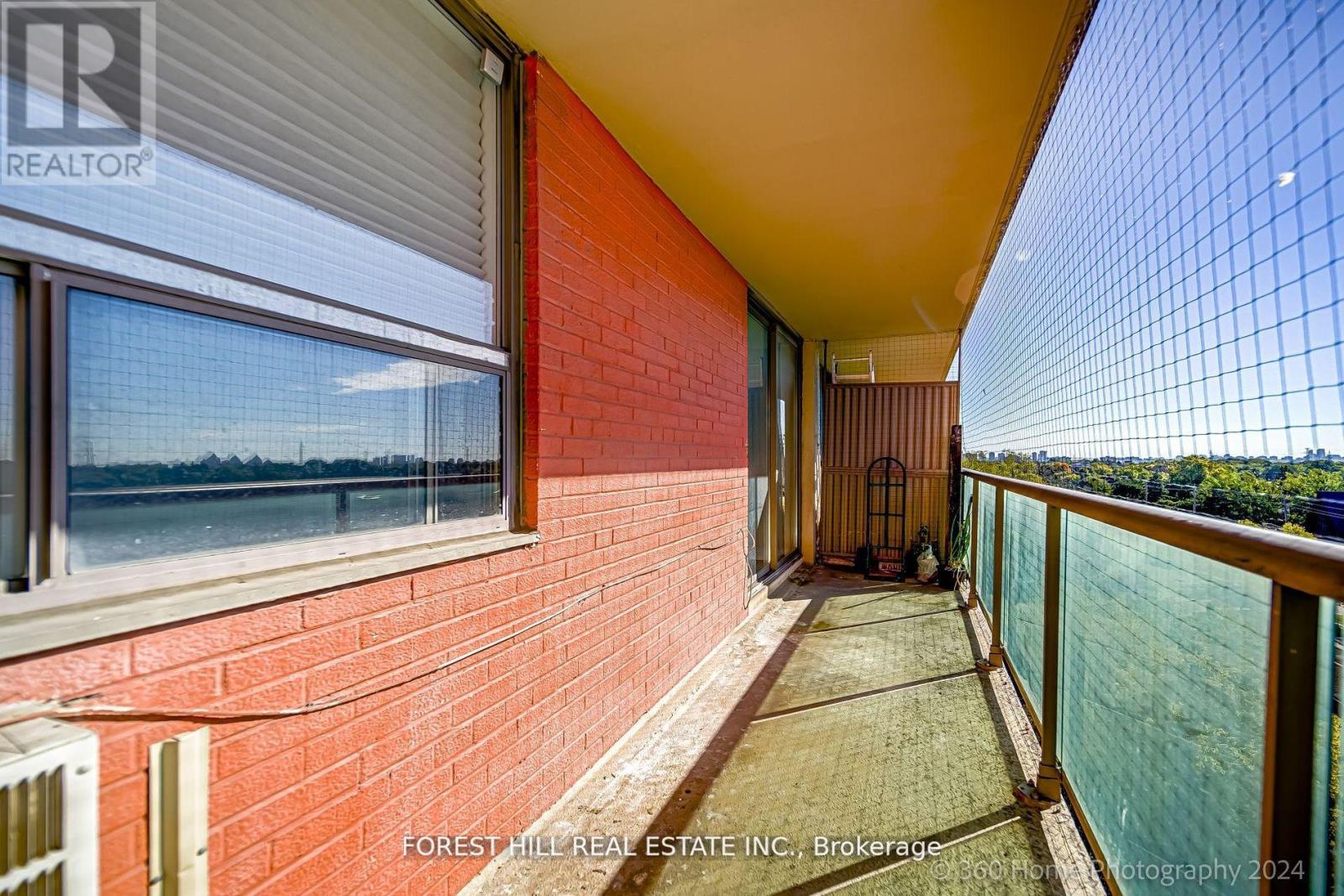Photo 10 of 803 5949 Yonge Street, Toronto ON