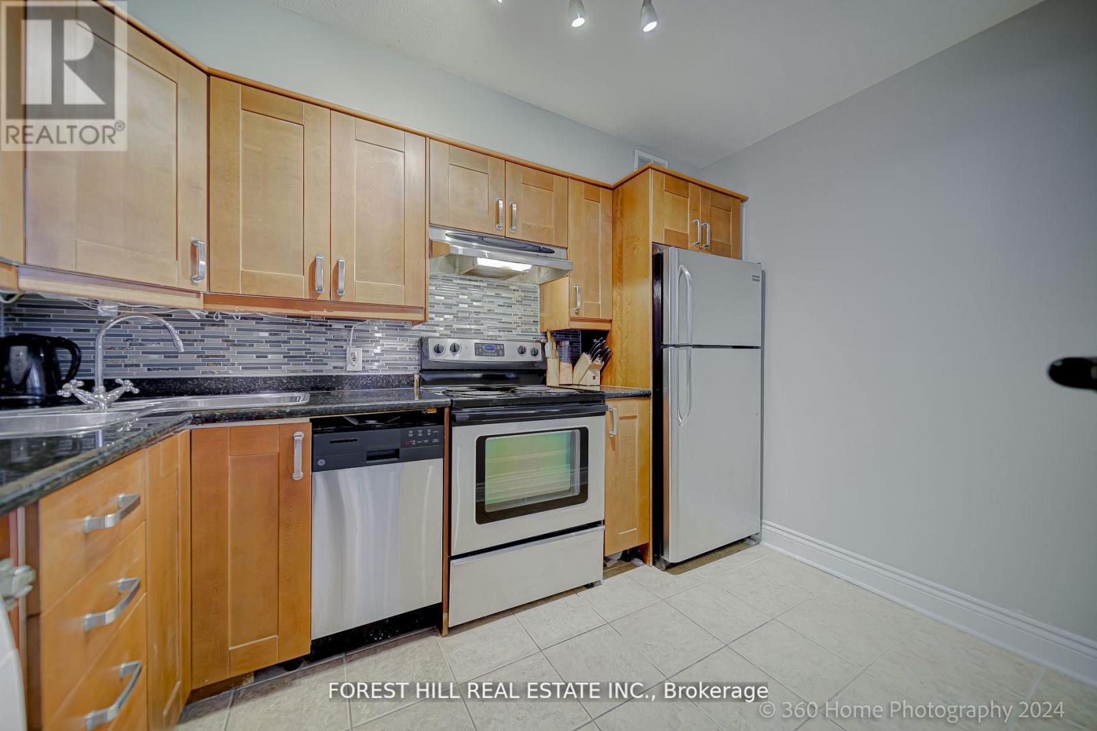 Photo 20 of 803 5949 Yonge Street, Toronto ON
