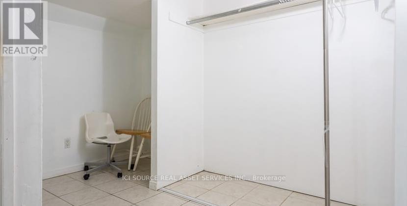 Photo 2 of 3 693 Euclid Avenue, Toronto ON