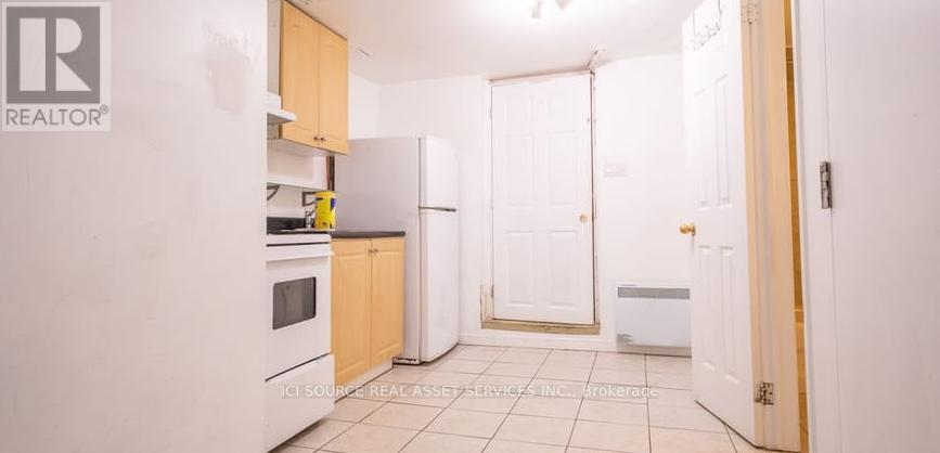 Photo 3 of 3 693 Euclid Avenue, Toronto ON
