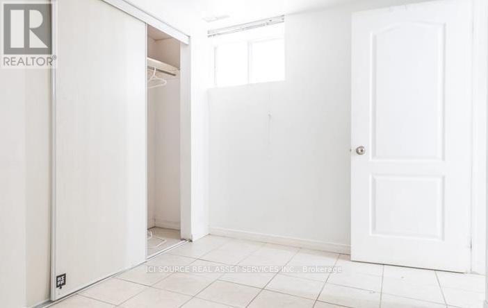 Photo 16 of 3 693 Euclid Avenue, Toronto ON