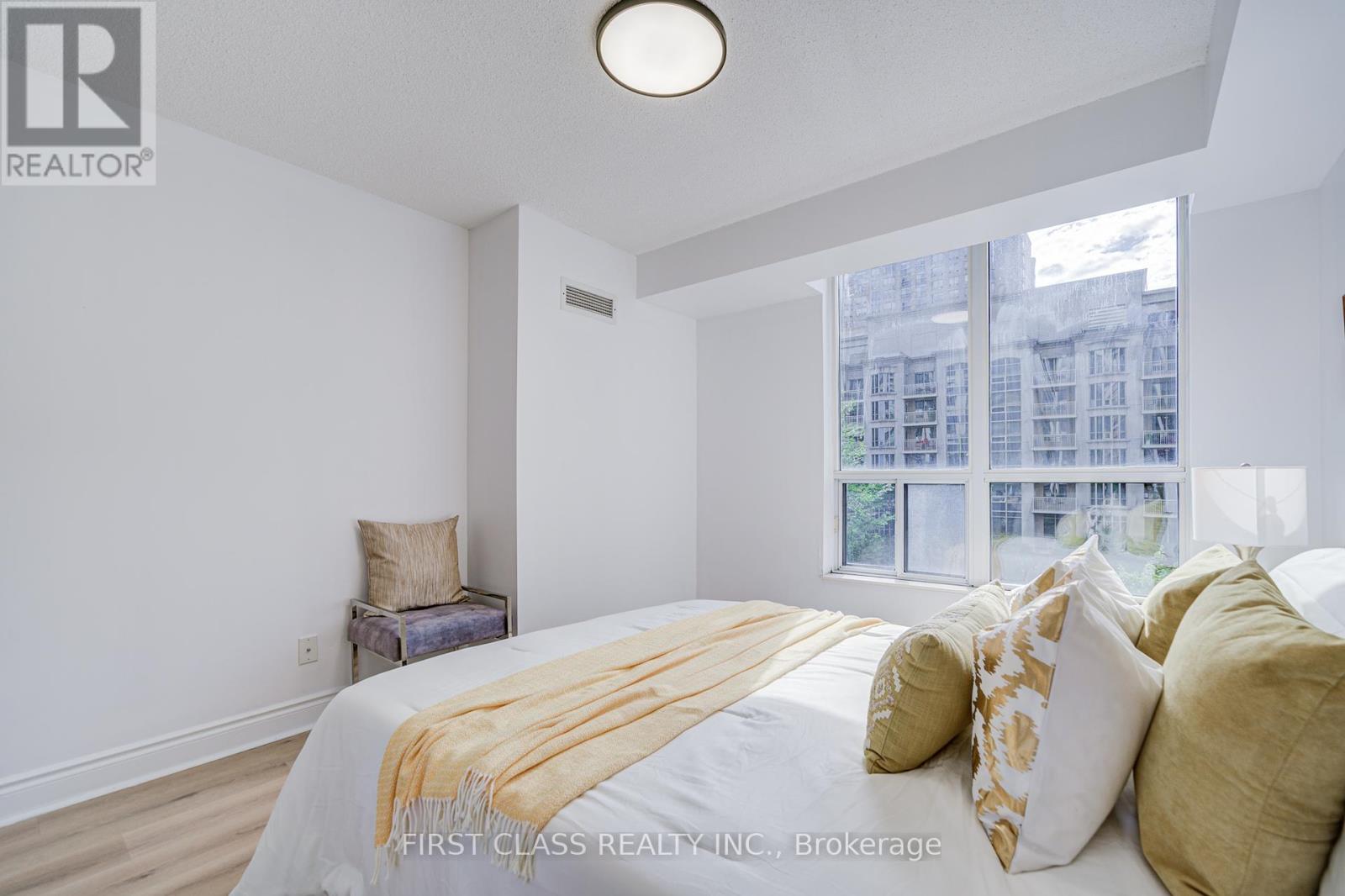 Photo 5 of 408 10 Northtown Way, Toronto ON