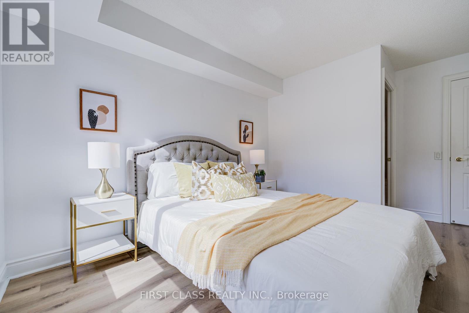 Photo 35 of 408 10 Northtown Way, Toronto ON