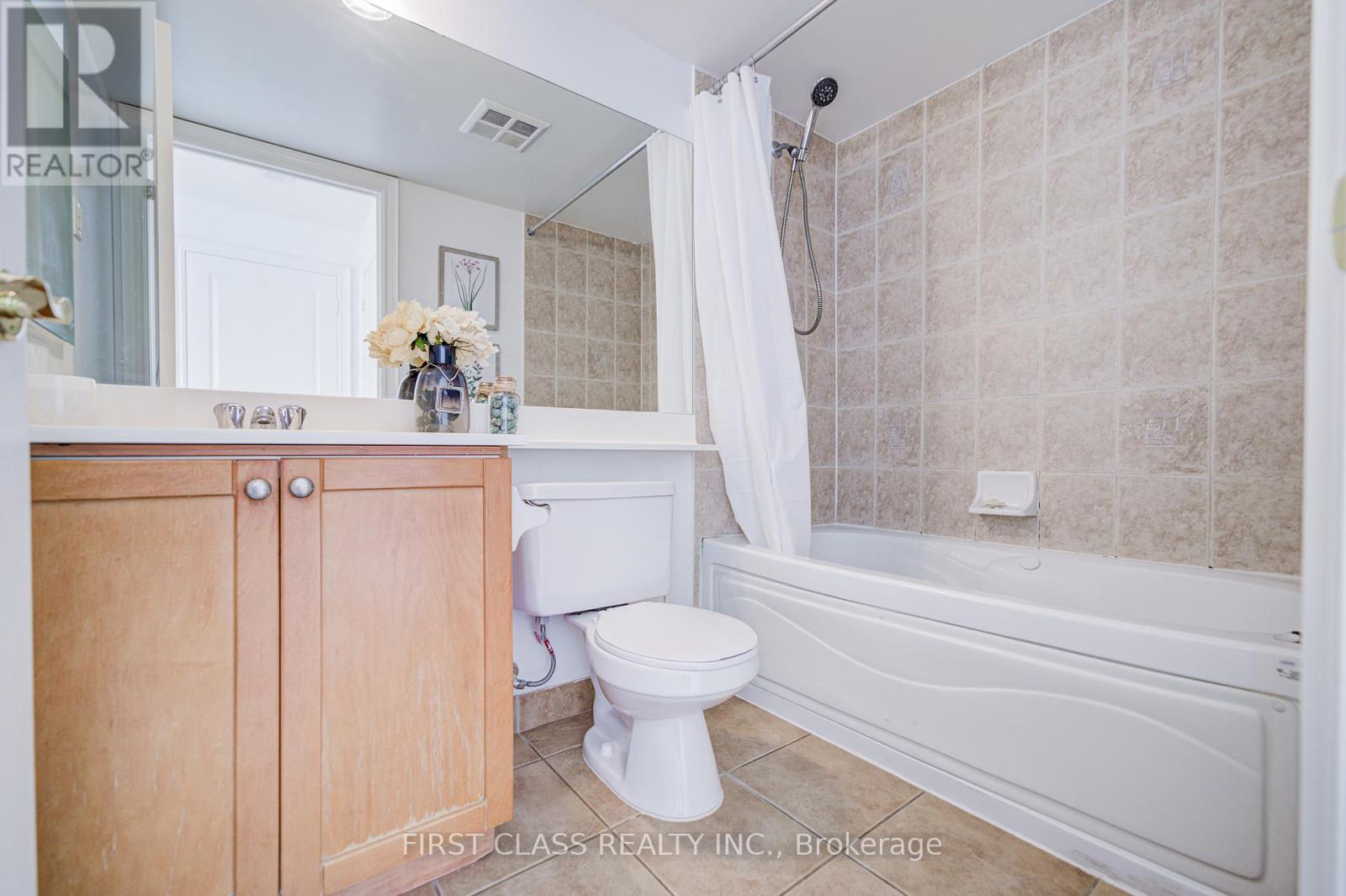 Photo 31 of 408 10 Northtown Way, Toronto ON