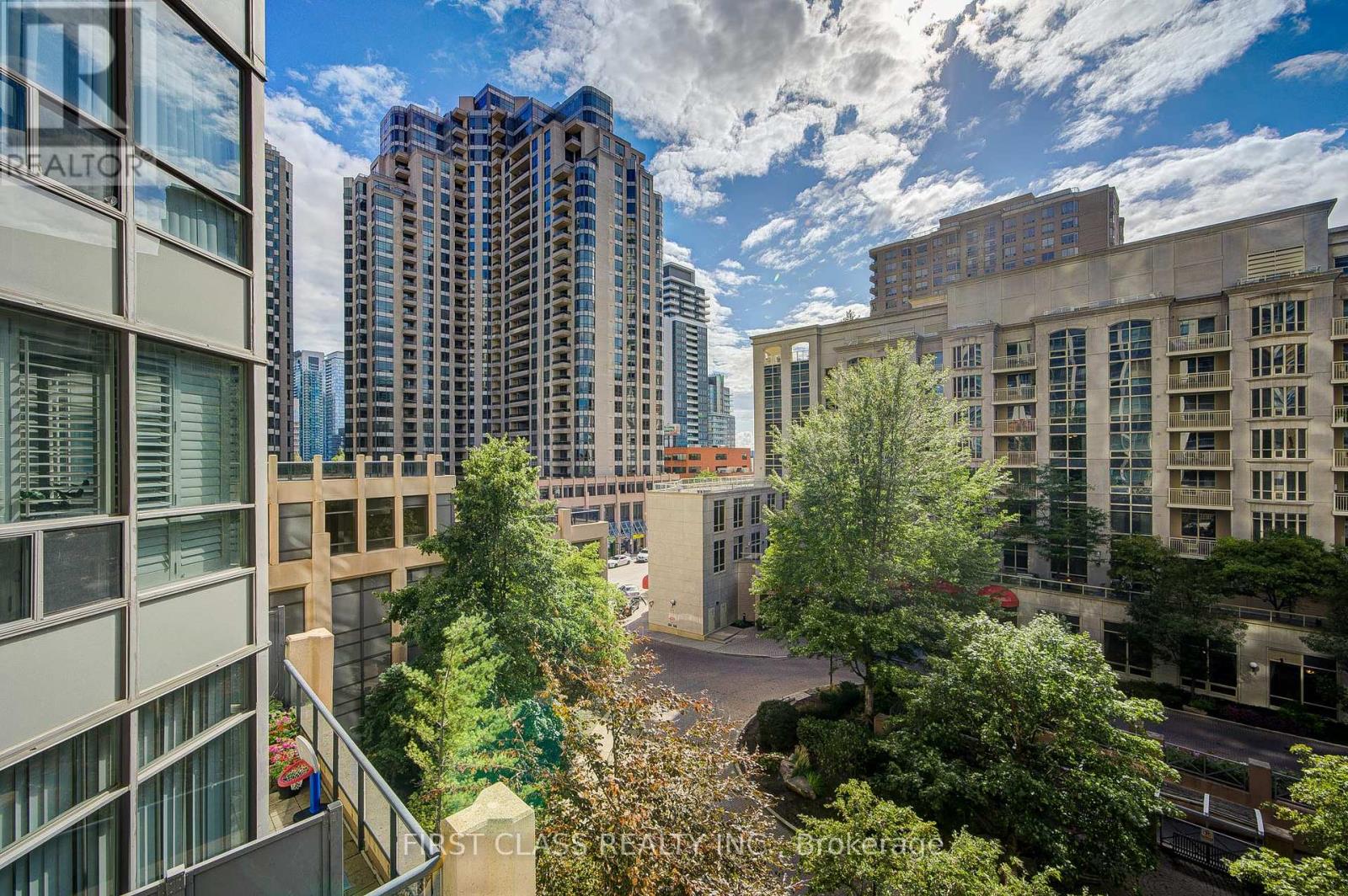 Photo 6 of 408 10 Northtown Way, Toronto ON