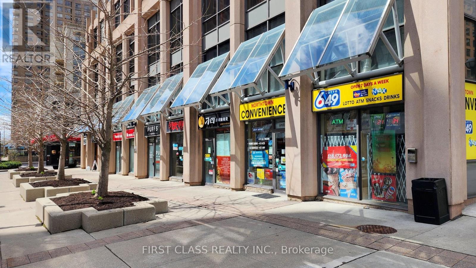 Photo 20 of 408 10 Northtown Way, Toronto ON