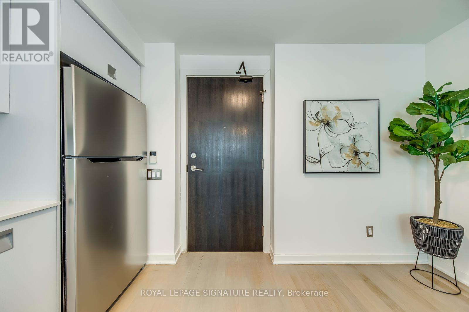 Photo 26 of 3001 33 Charles Street E, Toronto ON