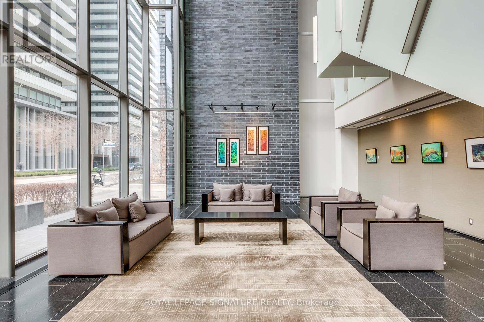 Photo 8 of 3001 33 Charles Street E, Toronto ON