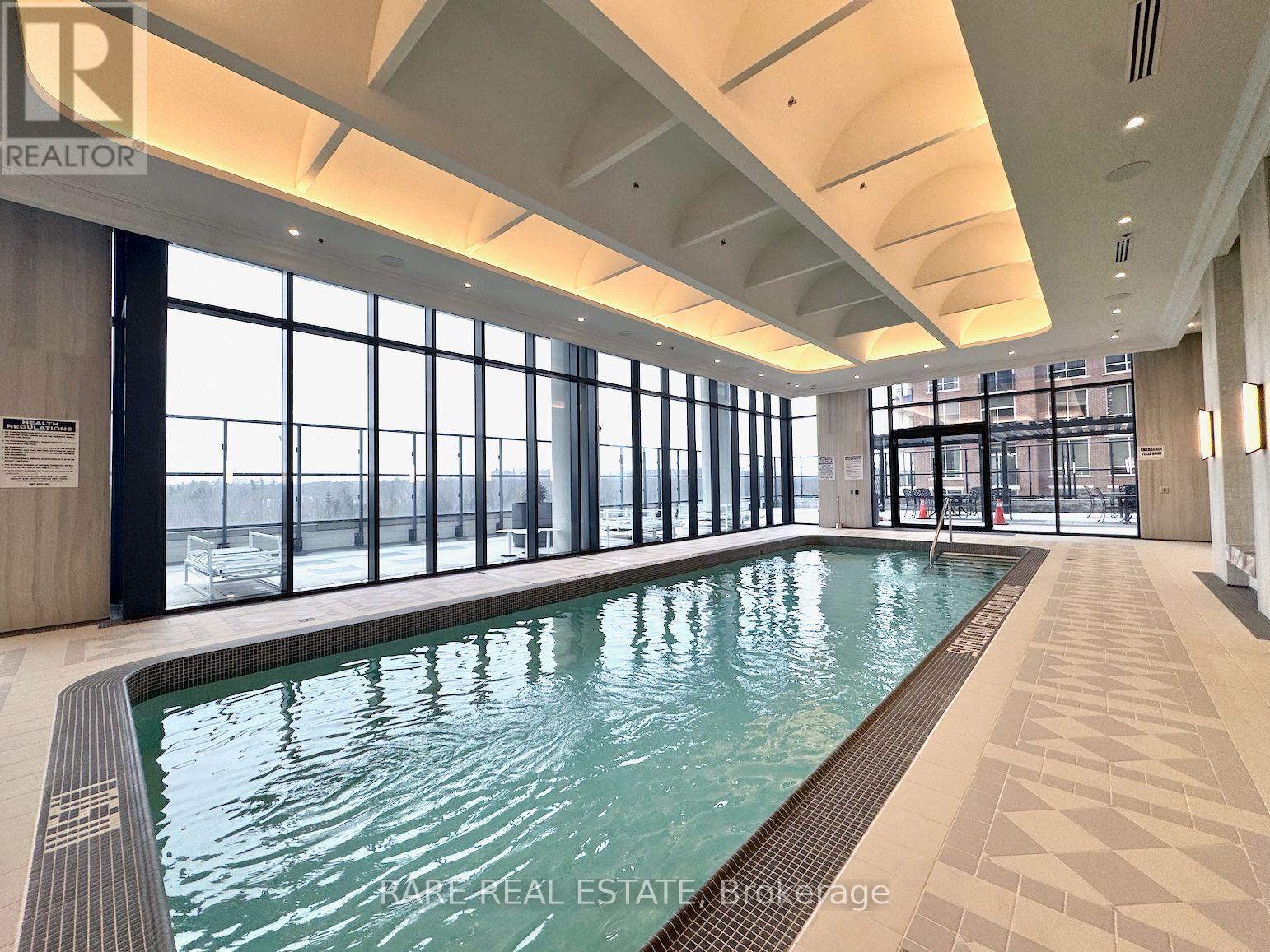 Photo 4 of 1704 10 Inn On The Park Drive, Toronto ON