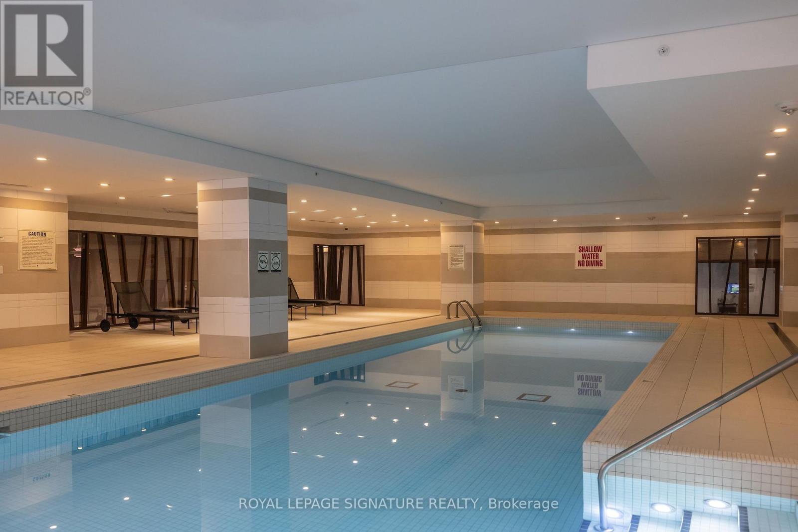 Photo 14 of 925 111 St Clair Avenue W, Toronto ON