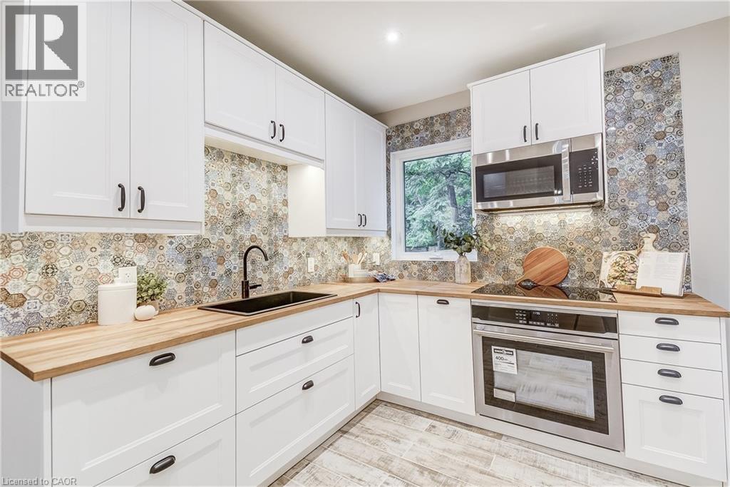 Photo 28 of 32 Cumberland Avenue, Hamilton ON