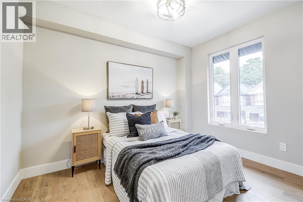 Photo 1 of 32 Cumberland Avenue, Hamilton ON