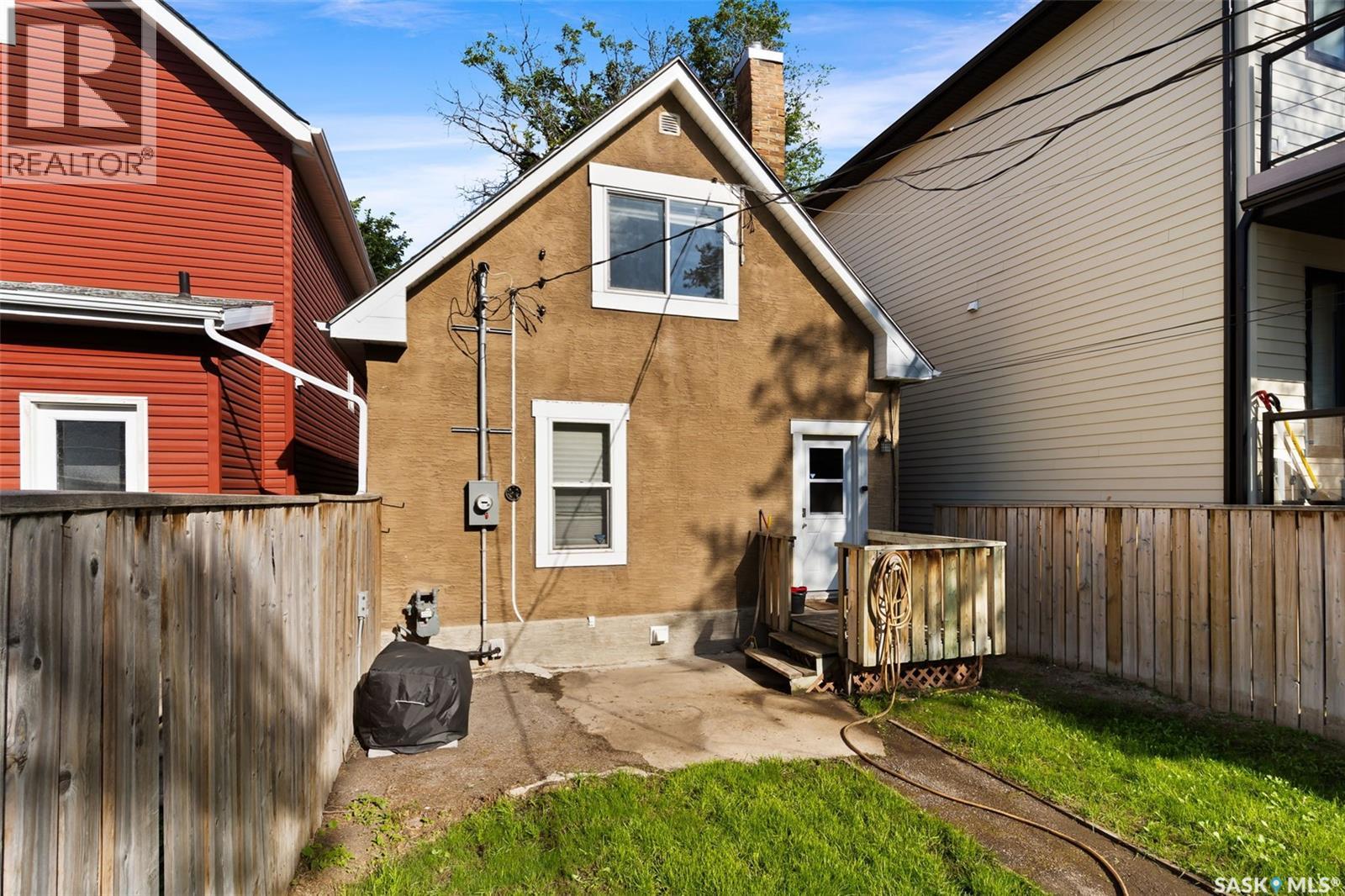Photo 27 of 2250 Halifax Street, Regina SK