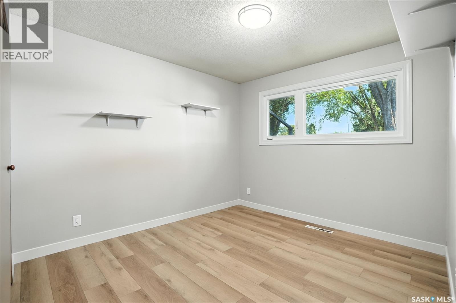 Photo 13 of 2616 20th Street W, Saskatoon SK
