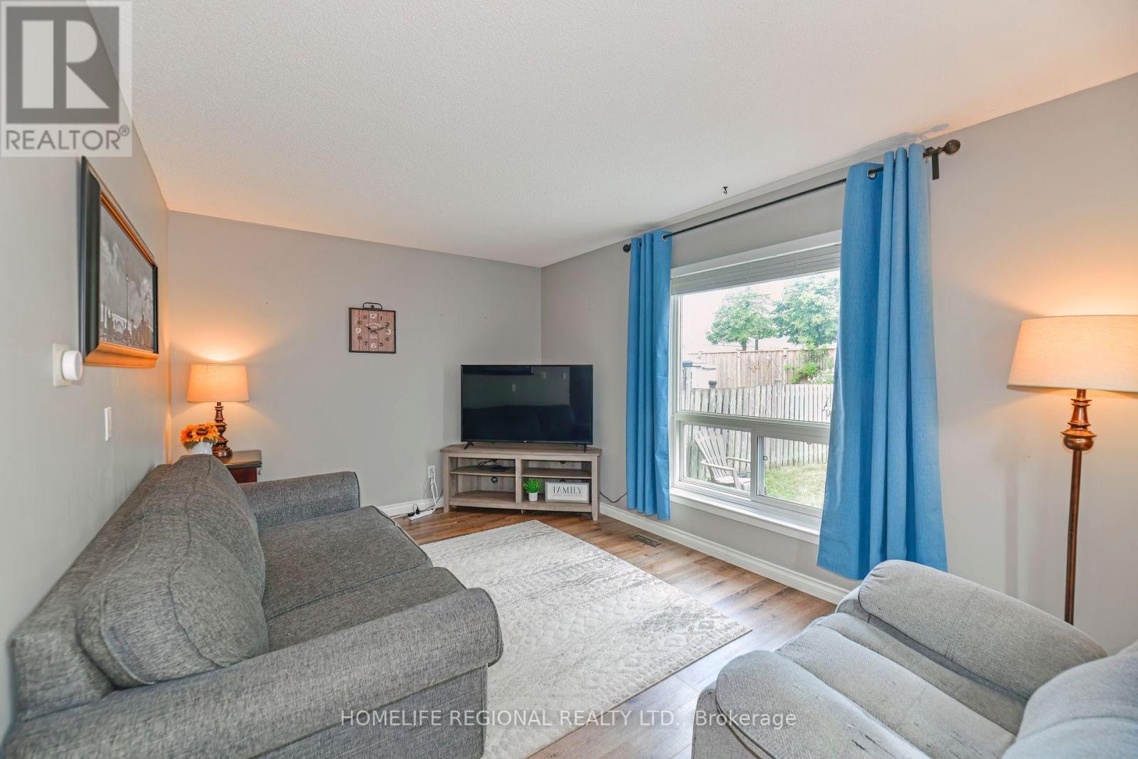 Photo 11 of 30 Lucas Lane, Ajax ON