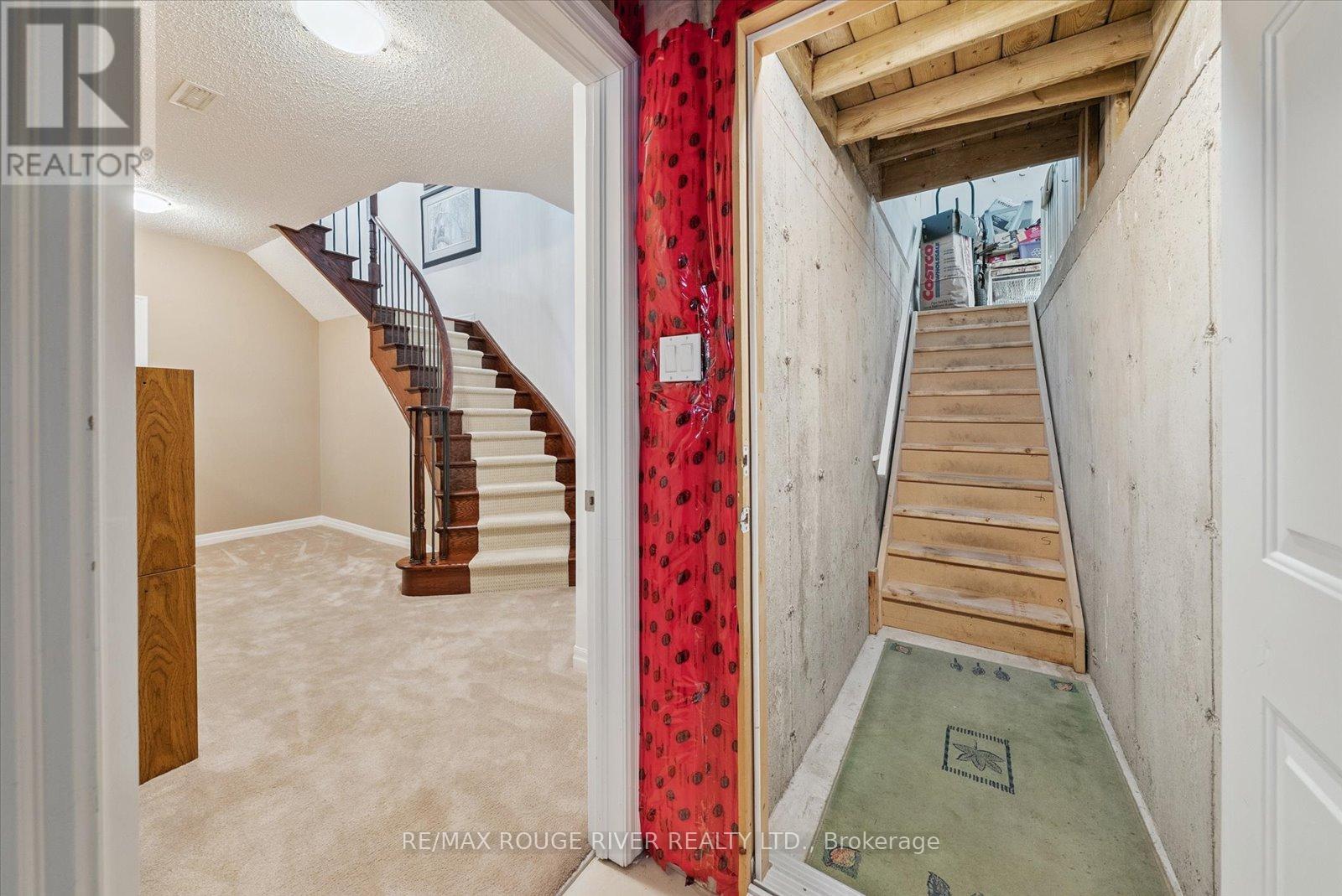 Photo 36 of 934 Red Deer Avenue, Oshawa ON