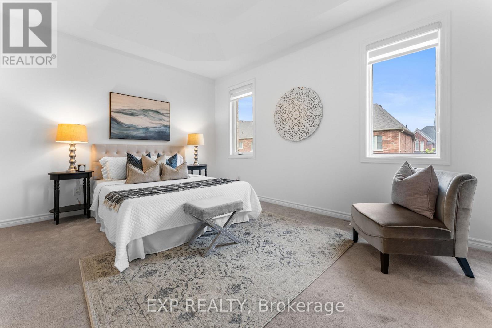 Photo 24 of 10 Hickling Lane, Ajax ON