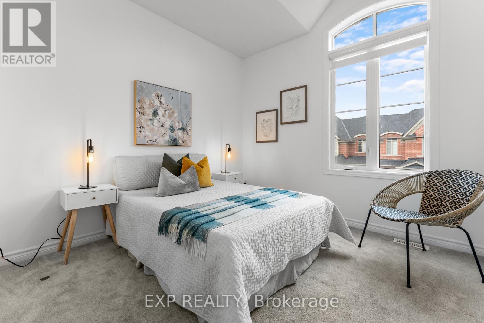Photo 12 of 10 Hickling Lane, Ajax ON